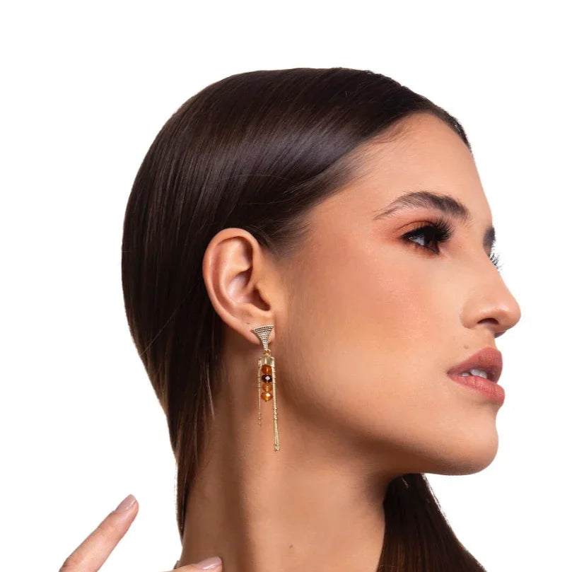 Mãos da Terra Long Drop Crystal Earrings