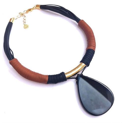Mãos da Terra Black Drop Necklace - Lachesis London